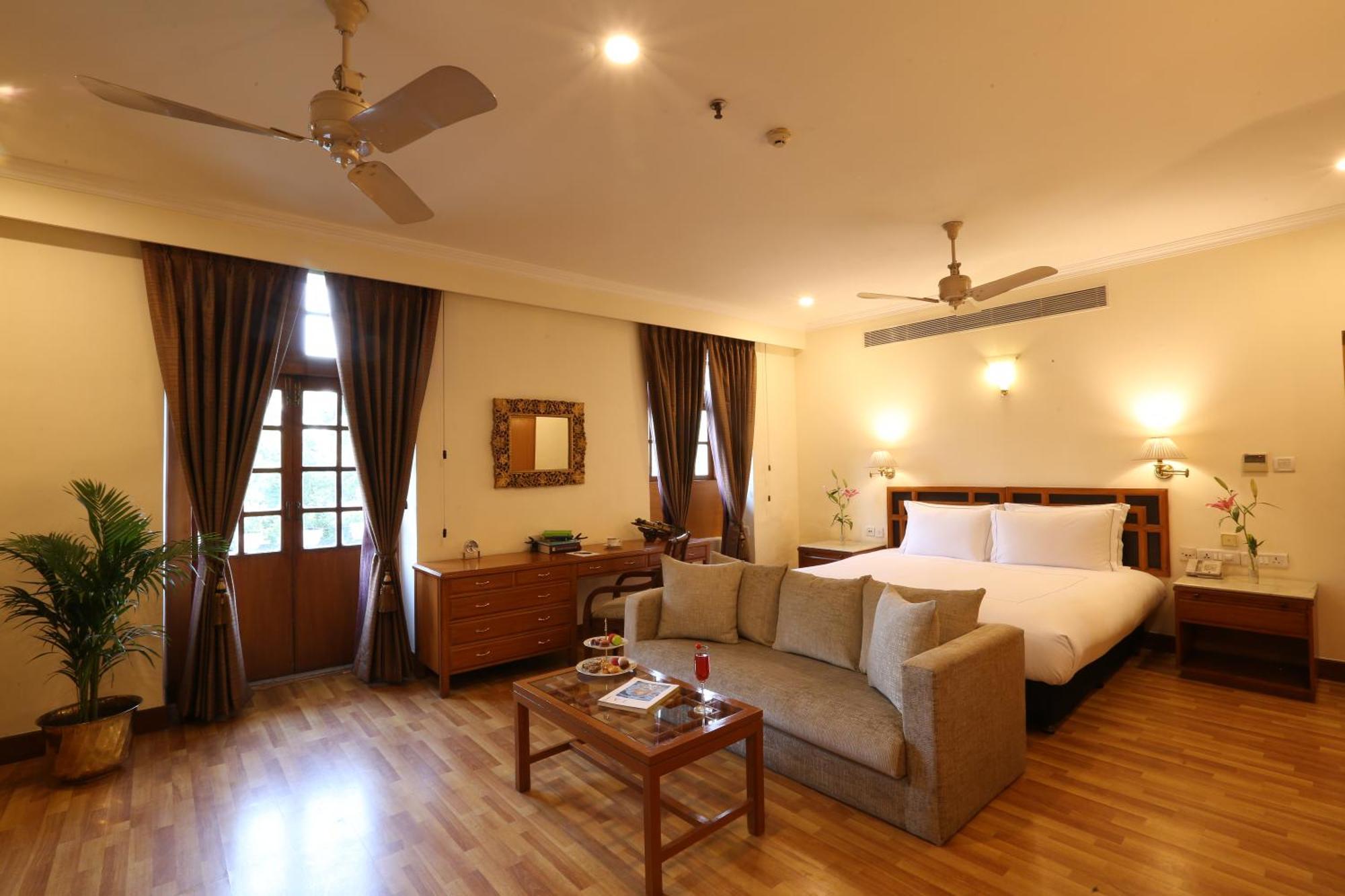 Ambassador, New Delhi - Ihcl Seleqtions Hotell Eksteriør bilde A suite at the hotel