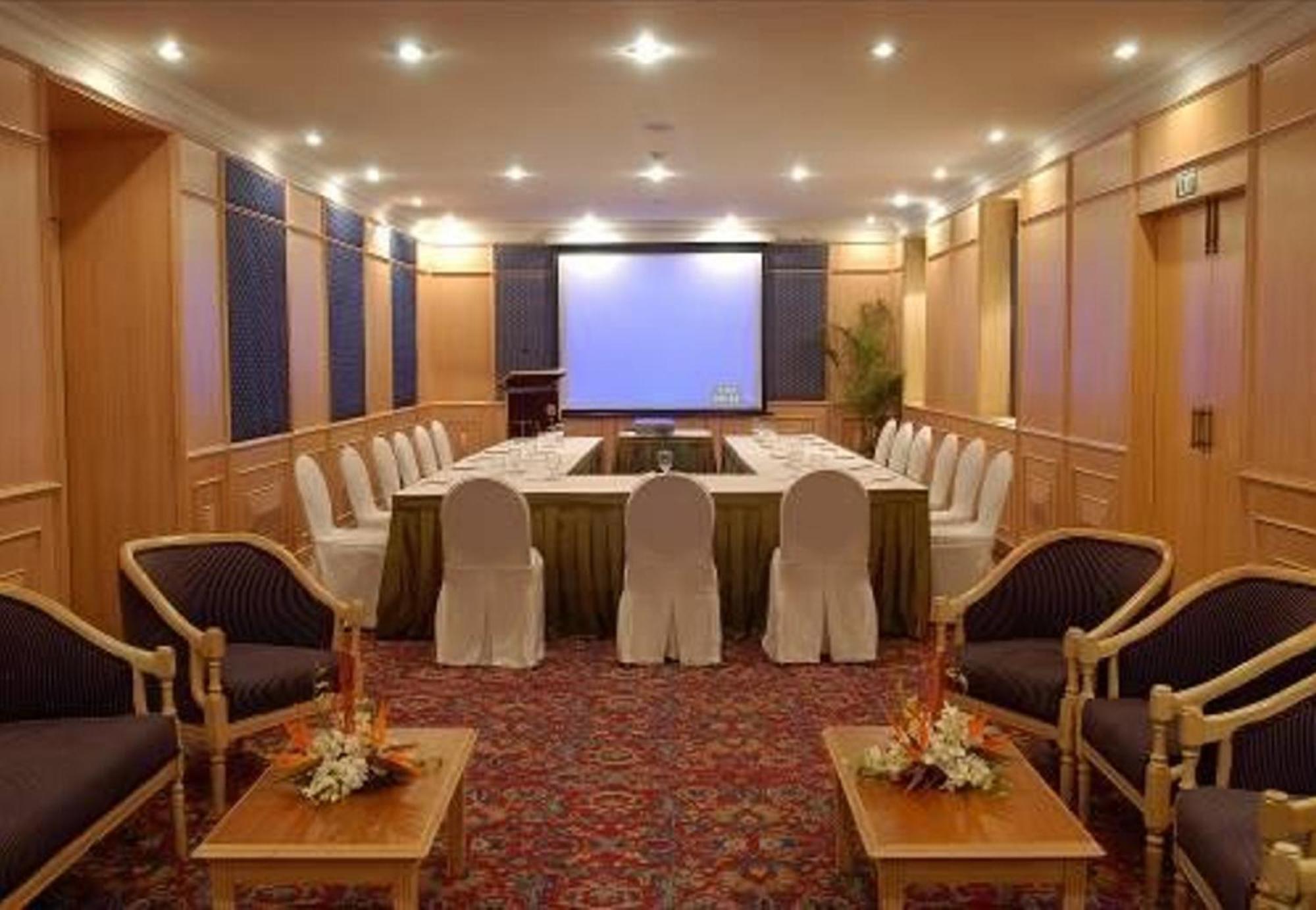 Ambassador, New Delhi - Ihcl Seleqtions Hotell Eksteriør bilde Meeting room