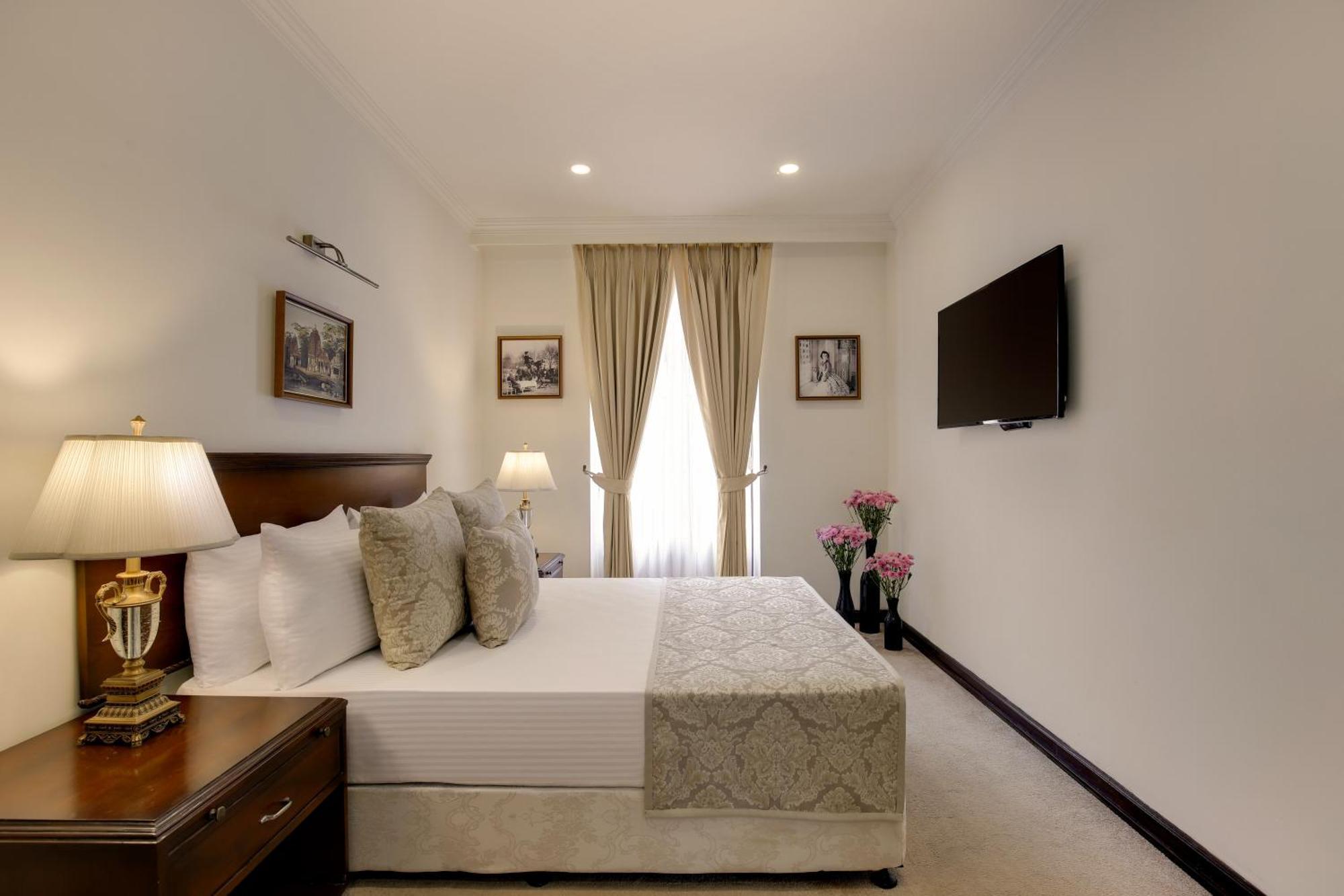 Ambassador, New Delhi - Ihcl Seleqtions Hotell Eksteriør bilde A bedroom at the hotel